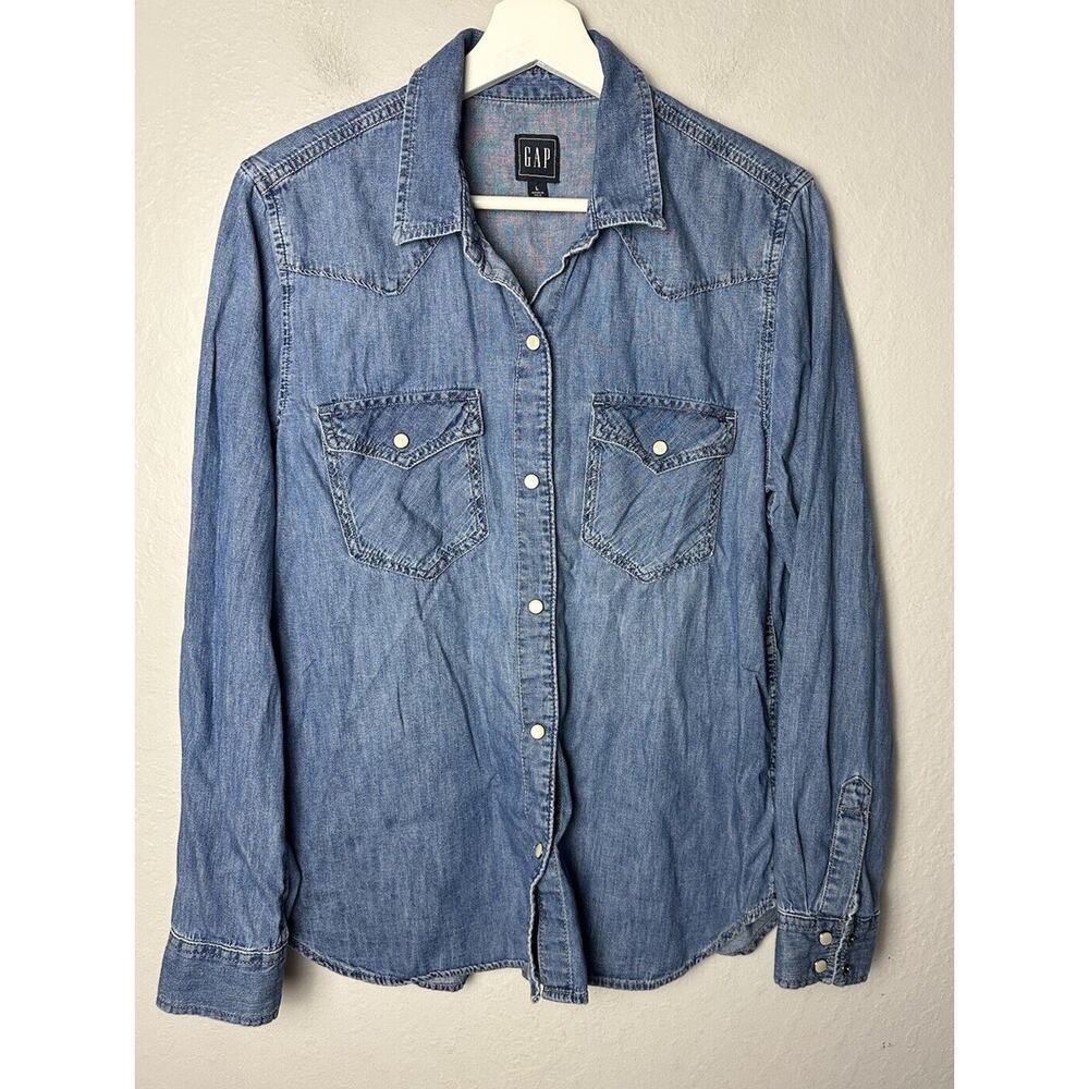 Gap Denim Shirt Women's L Blue Long Sleeve Pearl Snap Blouse Top Cotton Pockets